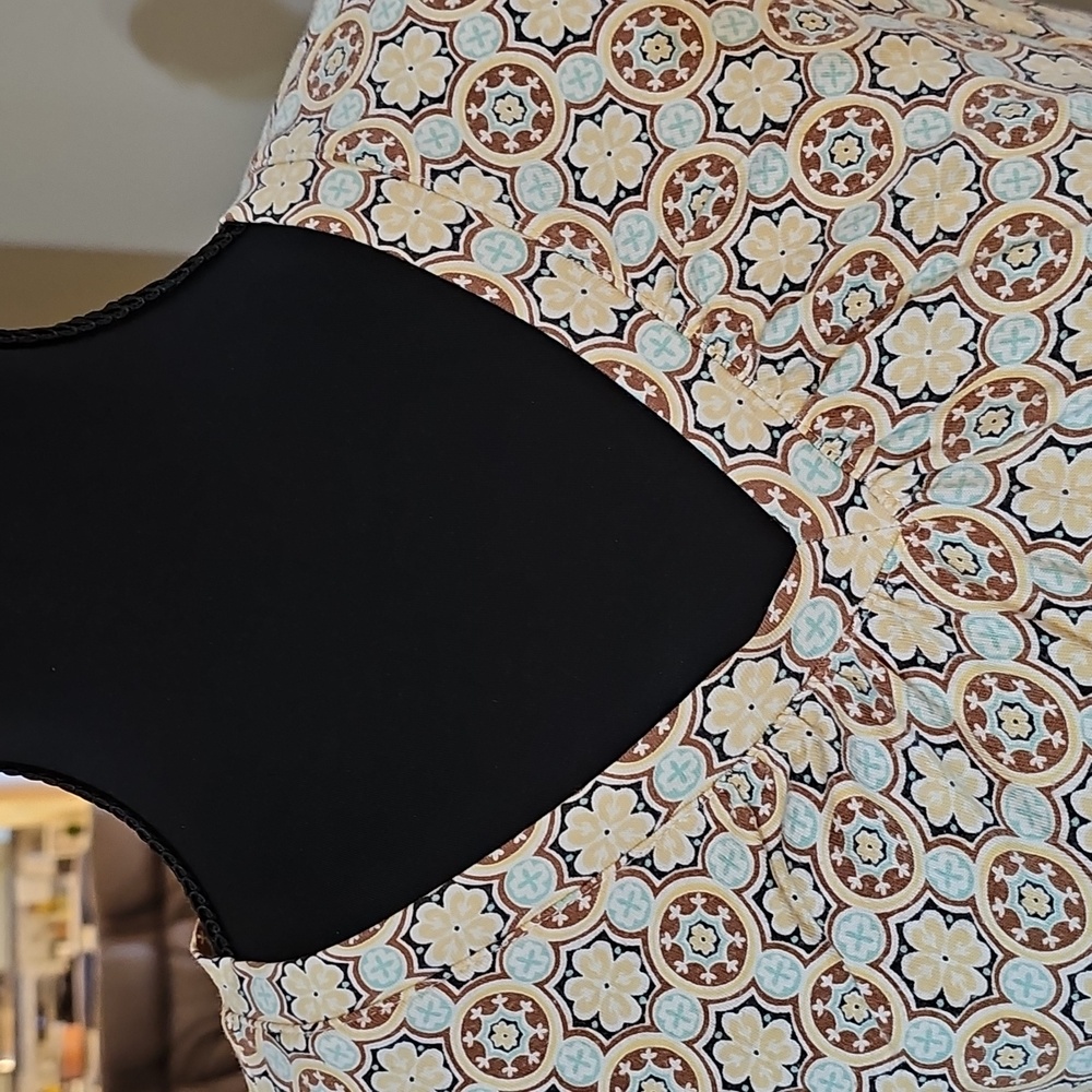 Top - Picture 6 of 15